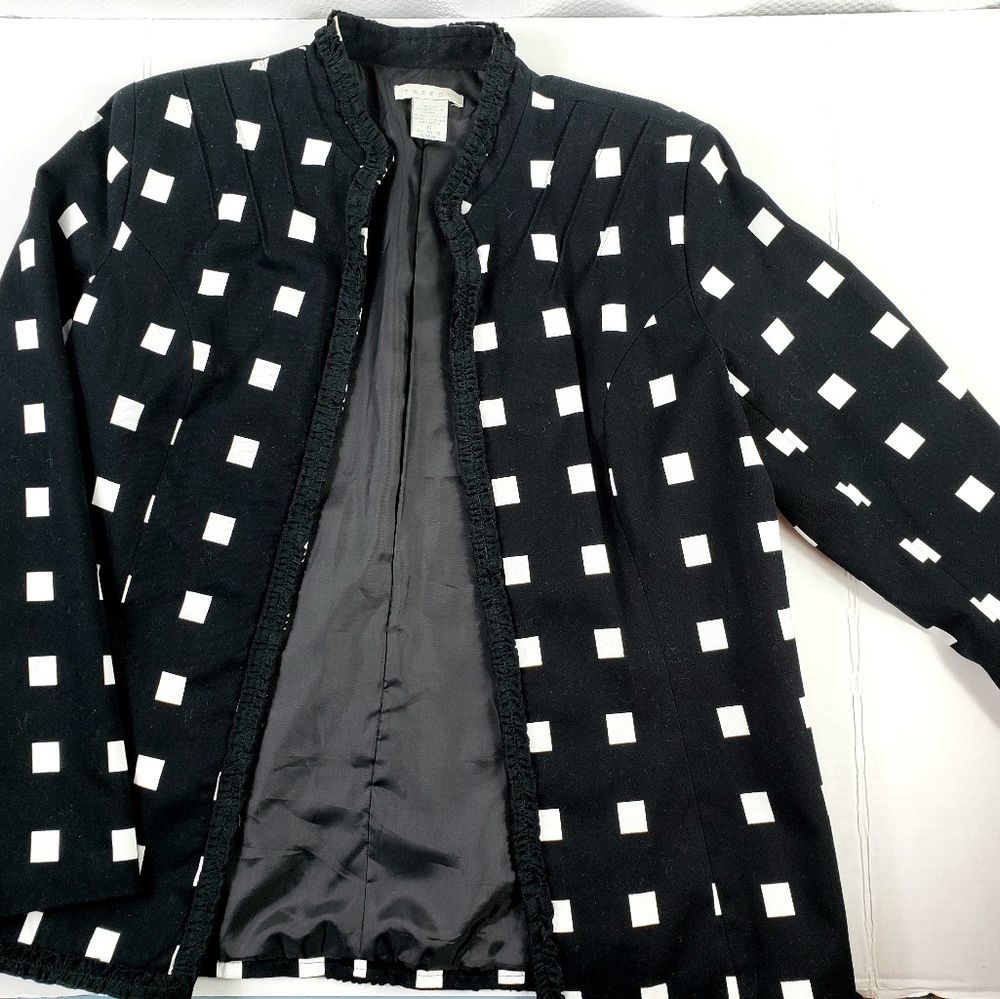Tweeds Women's Black And White Jacket Blazer Size  Medium Lined Career Coat